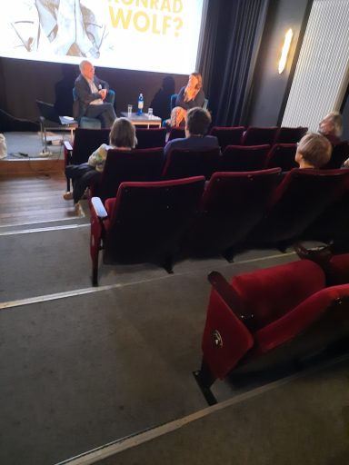 13.12.2025 | 6. Pankower Kulturgespräch in der Brotfabrik WER WAR KONRAD WOLF? Dr. Andreas Bossmann und Johanna Deventer, FH Potsdam, zum Podcast WER WAR KONRAD WOLF? Kino: Der geteilte Himmel